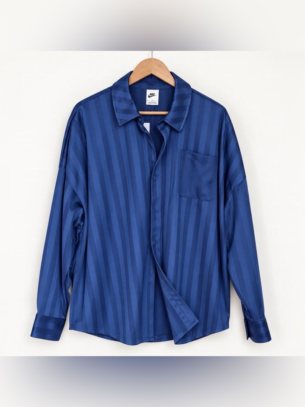 Nike Women’s L Oversized Jacquard Striped Blue Button Down Shirt IU3938-410 NWT